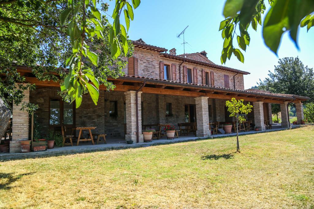 Gasthaus Agriturismo La Caputa Urbania Exterior foto