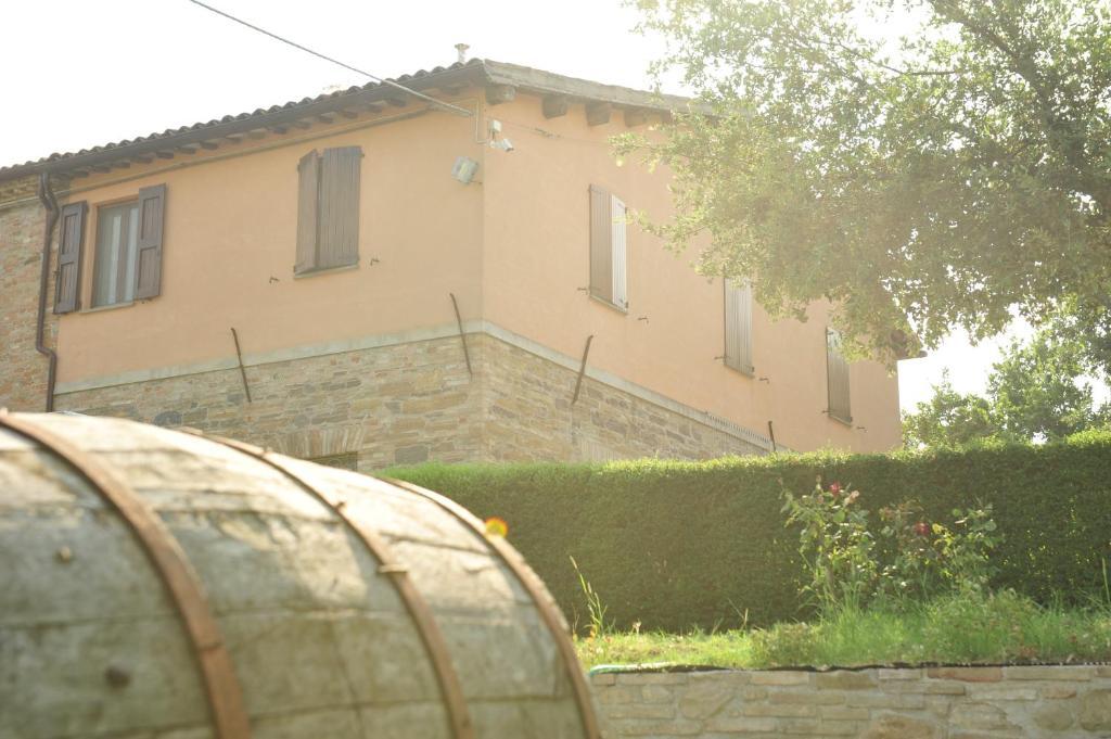 Gasthaus Agriturismo La Caputa Urbania Exterior foto