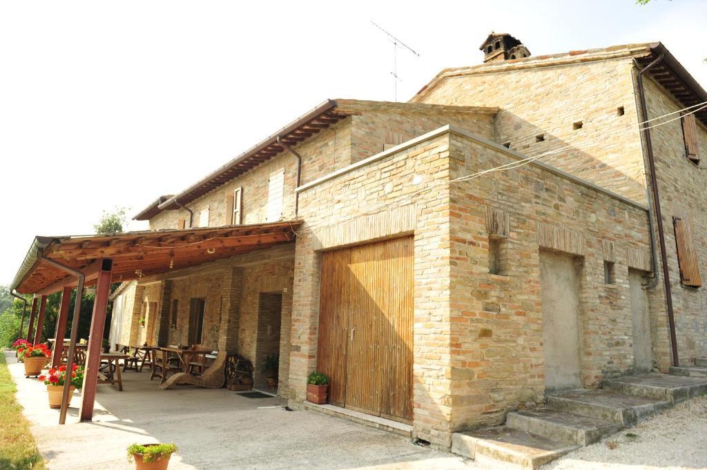 Gasthaus Agriturismo La Caputa Urbania Exterior foto