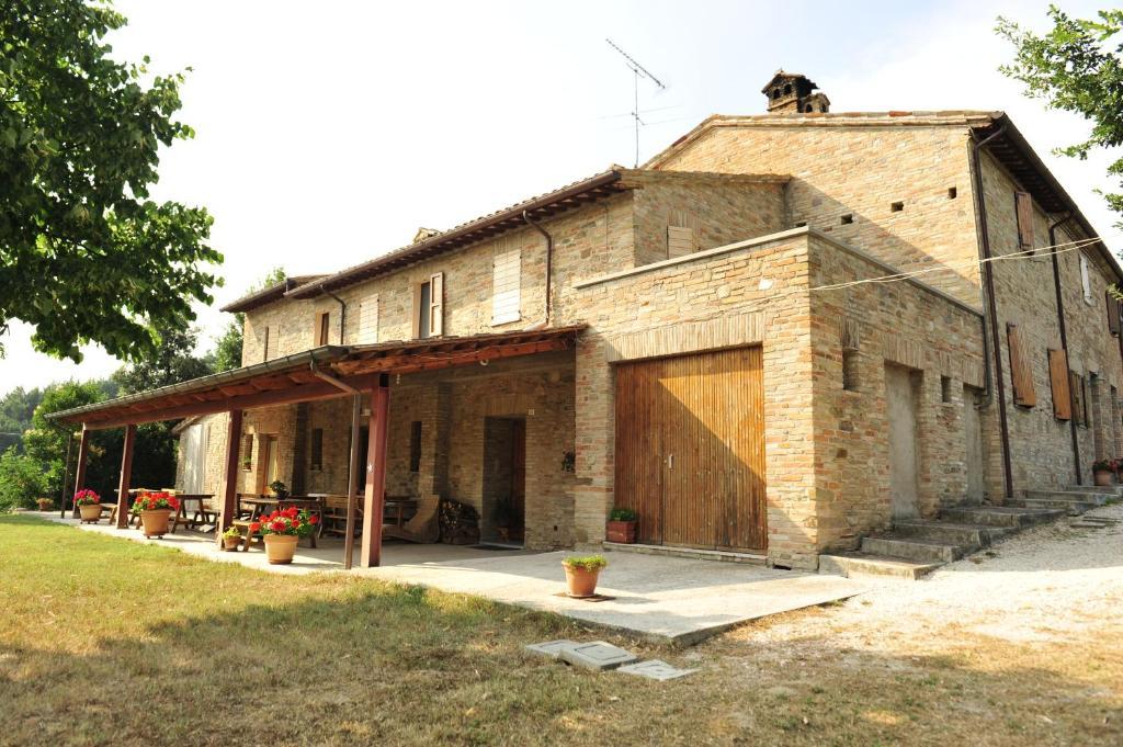 Gasthaus Agriturismo La Caputa Urbania Exterior foto